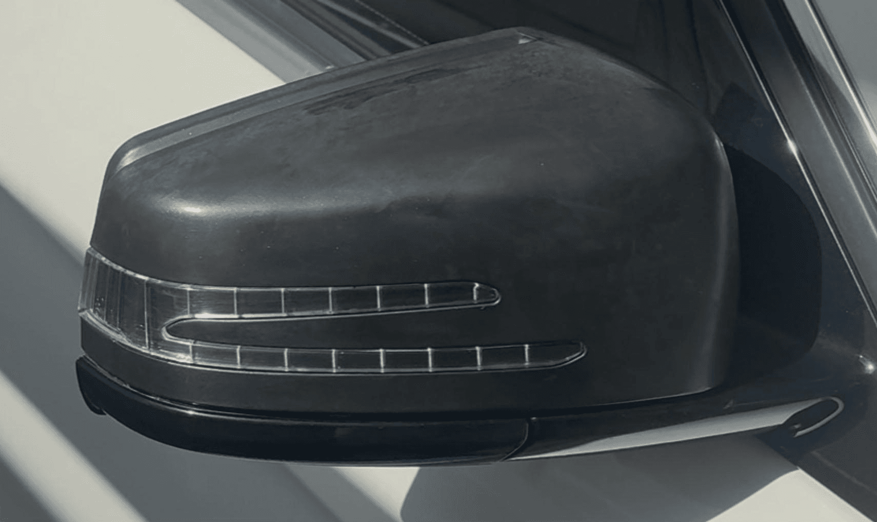 Fabrikatsausgestatteter Seitenspiegel