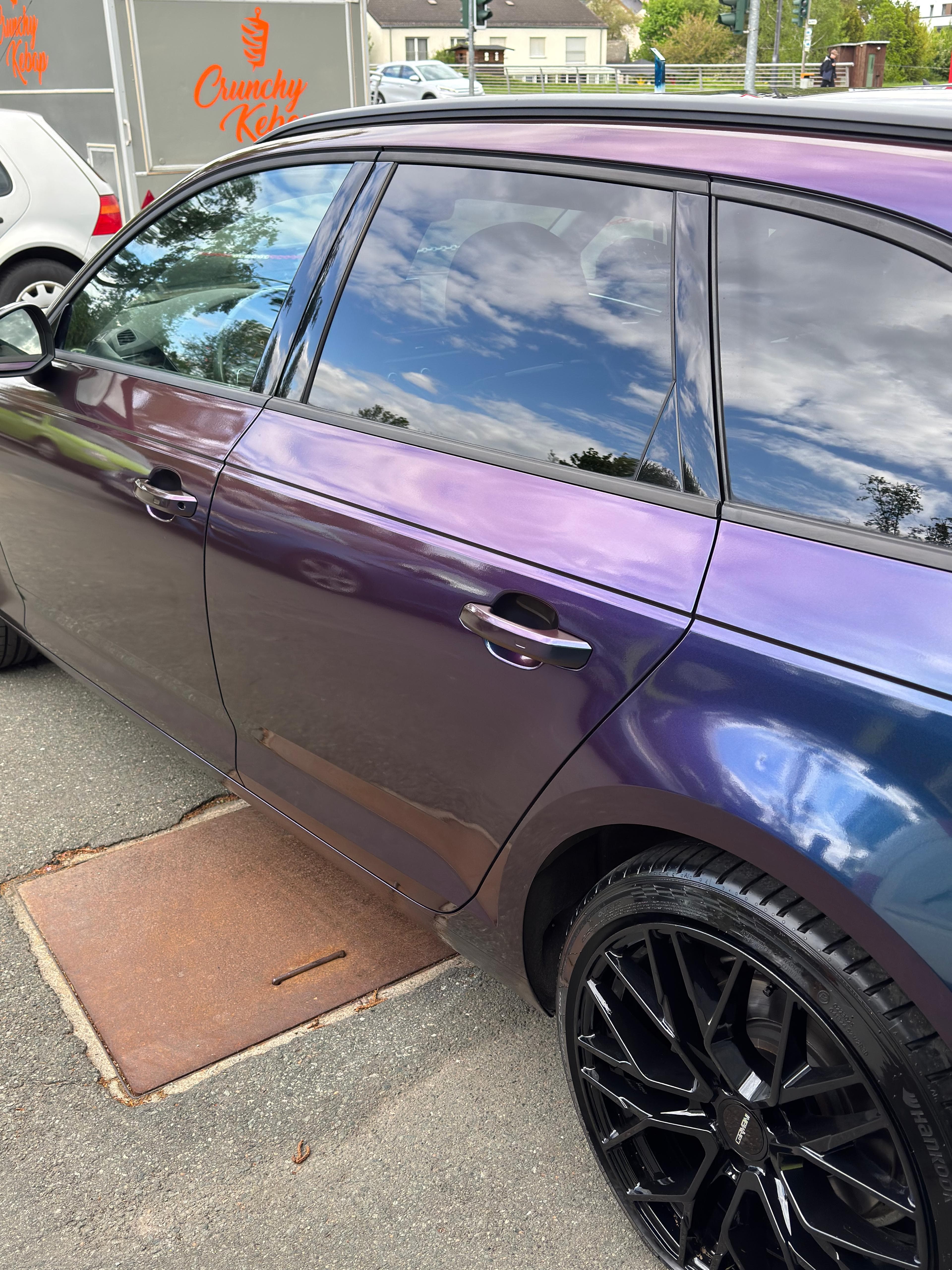 Lackschutz und individuelle Designs präsentieren Ihr Auto in voller Pracht.